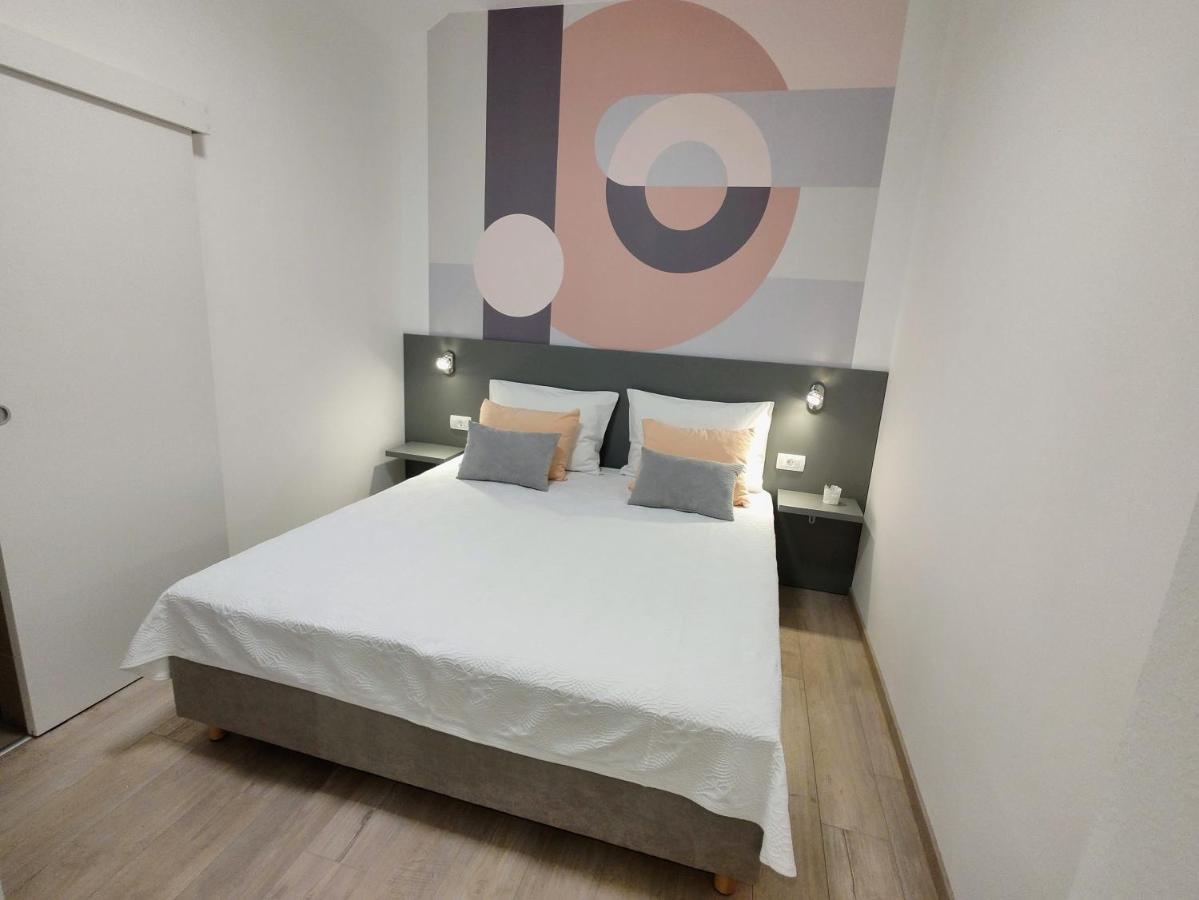 Apartmani Ines ドラスニセ エクステリア 写真